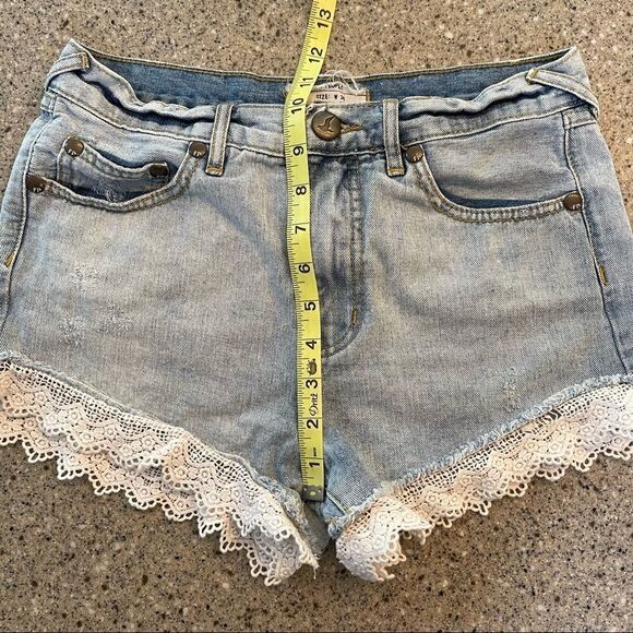 FREE PEOPLE Lace Trim Hi Rise Shorts - Picture 10 of 10
